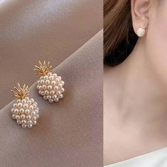 Pearl Gold Plated Stud Earrings - Picture 5 of 6